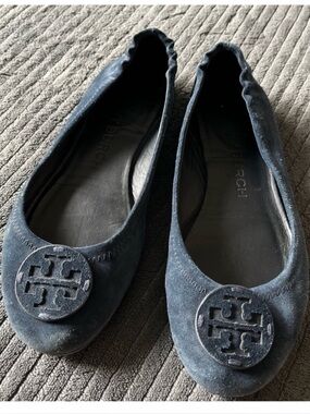 Tory Burch ‘Minnie’ Navy Suede Ballet Flats